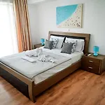 Dionysus Apartamento